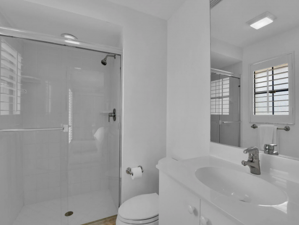Beachfront Luxury Vacation Home in Naples Sleeps 10
